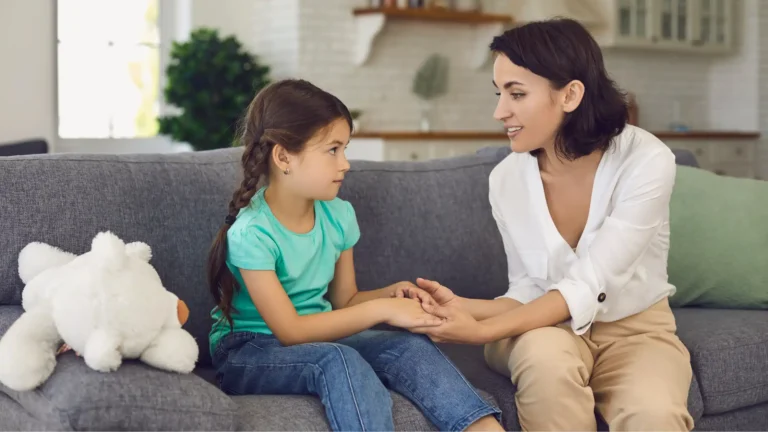 Kreşe Gitmek İstemeyen Çocuğa Nasıl Davranmalı?